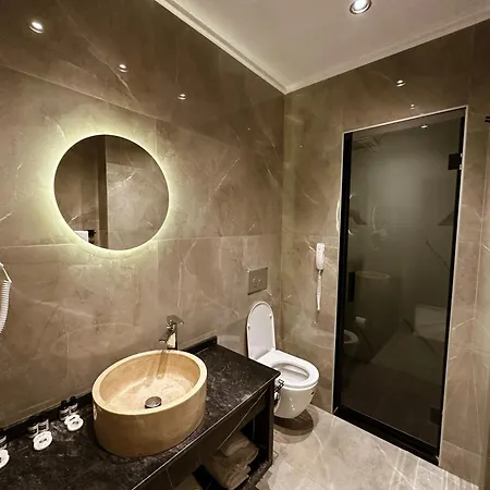 Viola Hotel 4*